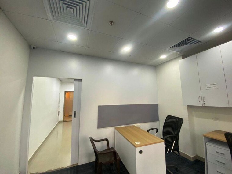 Team Area, m3m-urbana Commercial Office Space 705 Sq.Ft. In Sector 67 Gurgaon 10169730