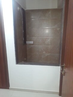 2 BHK Apartment For Rent in Prabha Mandir CHS