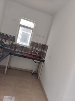 3 BHK Builder Floor For Sale in Signature Global Park