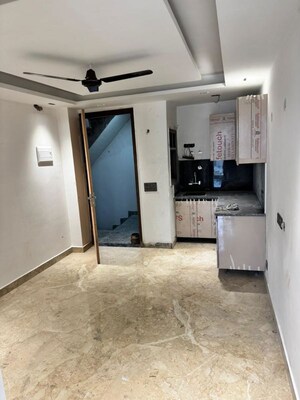 Building Lobby in 1 BHK Builder Floor at Saket – for Rent