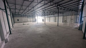 Parking in  Warehouse at Dhul Siras Village – for Rent
