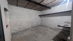 Balcony in  Warehouse at Dhul Siras Village – for Rent