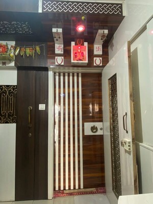 Room in 3 BHK Apartment at Balaji Niwas CHS, Seawoods – for Sale