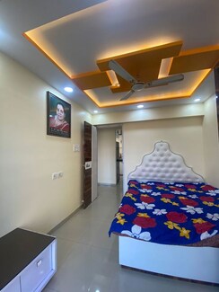 3 BHK + Servant Room Apartment For Sale in Balaji Niwas CHS