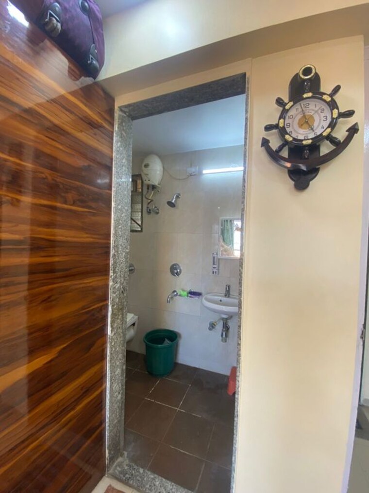 Attached Bathroom, balaji-niwas-chs 3 Bedroom 1695 Sq.Ft. Apartment In Seawoods Navi Mumbai 10169571