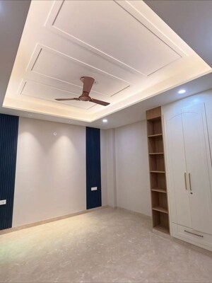 Room in 1.5 BHK Apartment at Sector 23a – for Rent