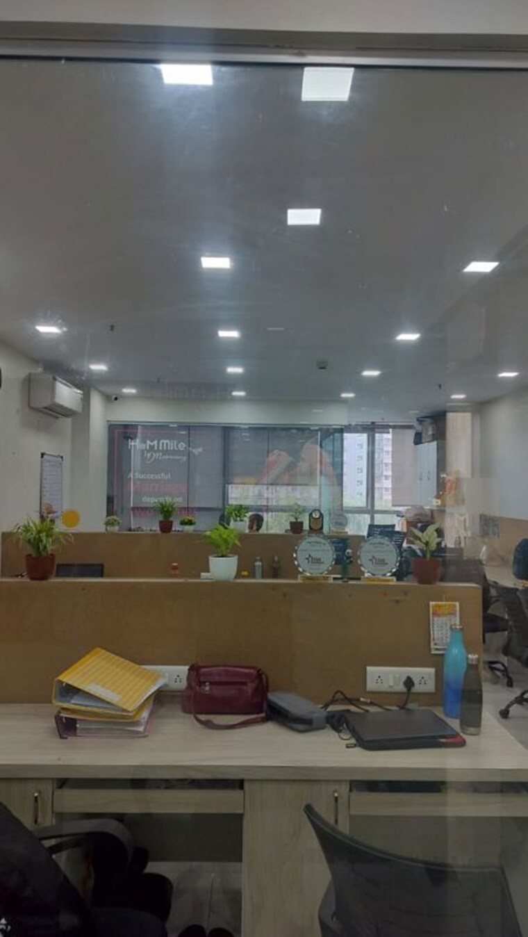 Team Area, bhairaav-milestone Commercial Office Space 800 Sq.Ft. In Wagle Industrial Estate Thane 10169895