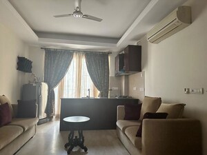 Team Area in 1 BHK Builder Floor at Panchsheel Park – for Rent