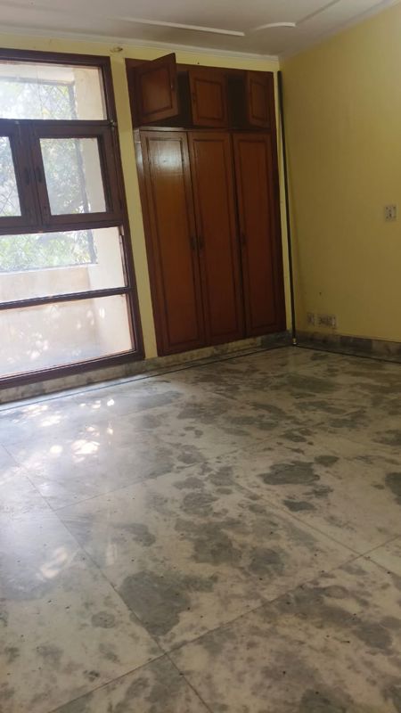 3 BHK + Servant Room Builder Floor For Sale in Chittaranjan Park