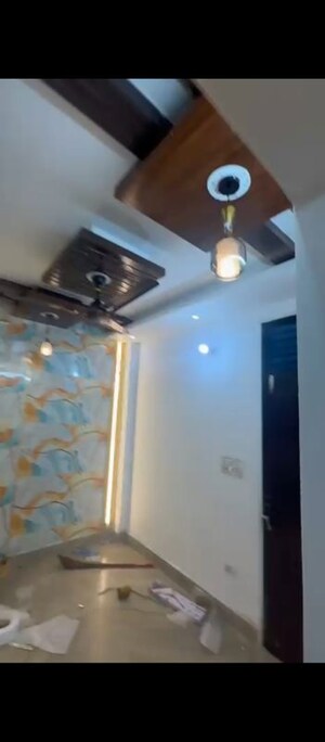 Furnished Amenities in 2 BHK Builder Floor at Uttam Nagar – for Sale
