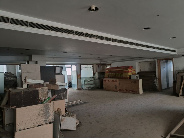  Parking, hosiery complex Commercial Office Space 25000 Sq.Ft. In Hosiery Complex Noida 10170070