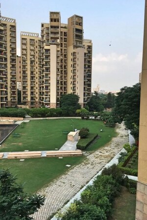 3.5 BHK Apartment – Exterior View View at Unitech Uniworld Gardens, Sector 47 - for Rent