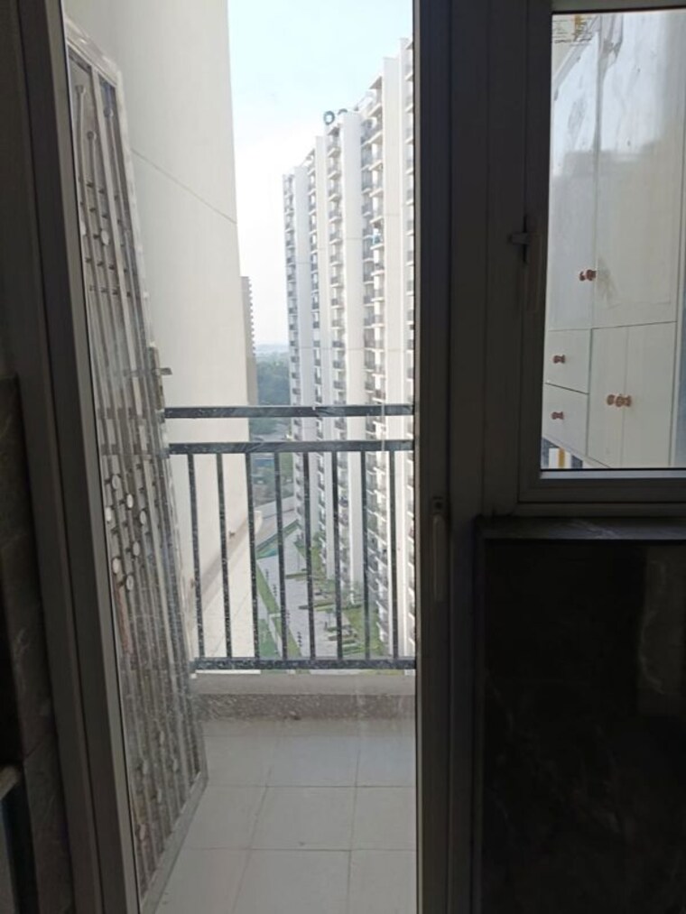 Balcony, eldeco-live-by-the-greens 2 Bedroom 668 Sq.Ft. Apartment In Sector 150 Noida 10170087