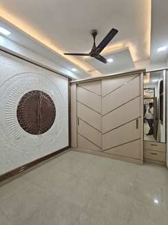 2 BHK Builder Floor For Sale in Shakti Khand III