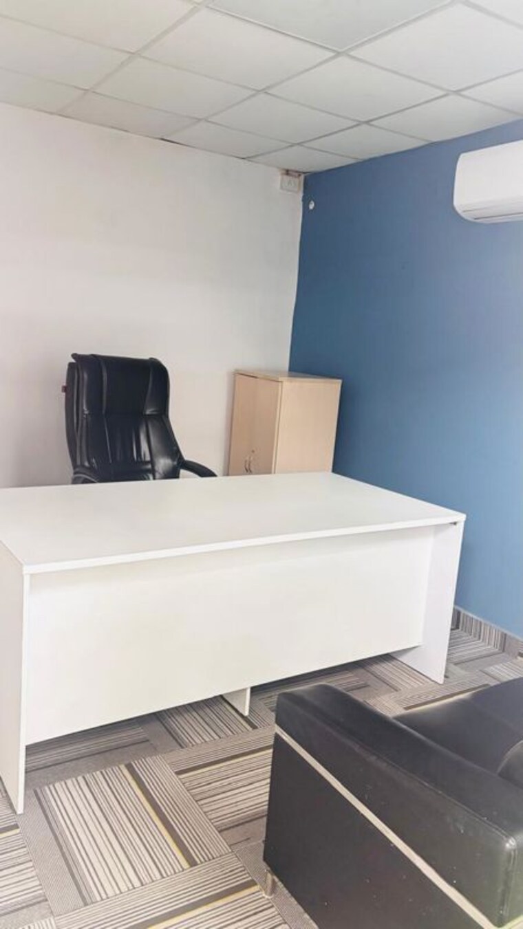 Team Area, sector 63 Commercial Office Space 3000 Sq.Ft. In Sector 63 Noida 10170100