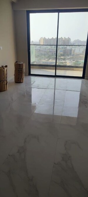 Room in 2 BHK Apartment at M3M Heights, Sector 65 – for Sale