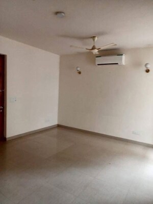 Room in 3.5 BHK Apartment at Bestech Park View City 2, Sector 49 – for Rent