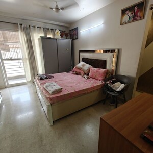Bedroom in 3 BHK Builder Floor at Kibithu Homes, Sector 47 – for Rent