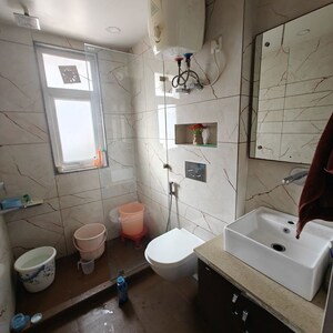 Master Bedroom in 3 BHK Builder Floor at Kibithu Homes, Sector 47 – for Rent