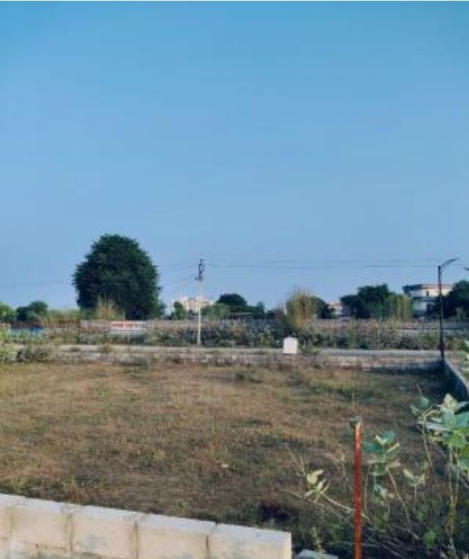 Plot For Sale in Sector 85