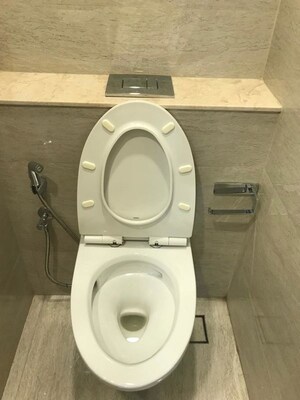 Bathroom in 1 BHK Apartment at Hiranandani Regent Hill, Powai – for Rent