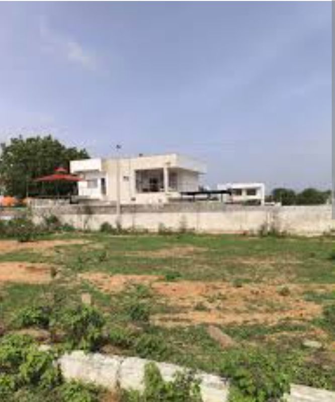 Plot For Sale in Sector 85