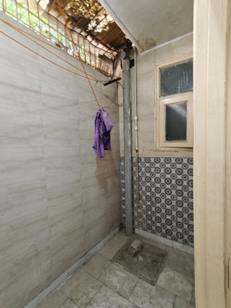 Bathroom, apex-india-moon-city 2 Bedroom 950 Sq.Ft. Apartment In Ahinsa Khand 2 Ghaziabad 10170212