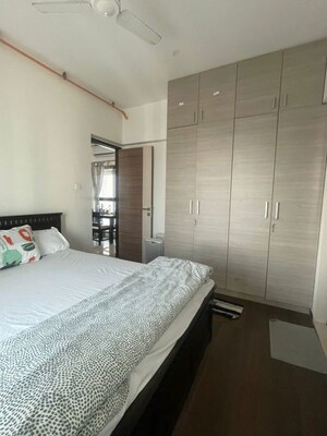 Bedroom in 2 BHK Apartment at Worli – for Rent