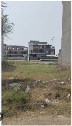 Plot For Sale in Sector 85