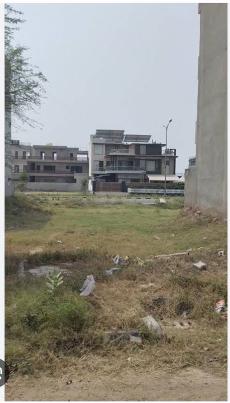 Plot For Sale in Sector 85