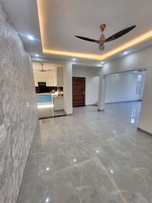 Parking in 3 BHK Builder Floor at Unitech South City II, Sector 50 – for Rent