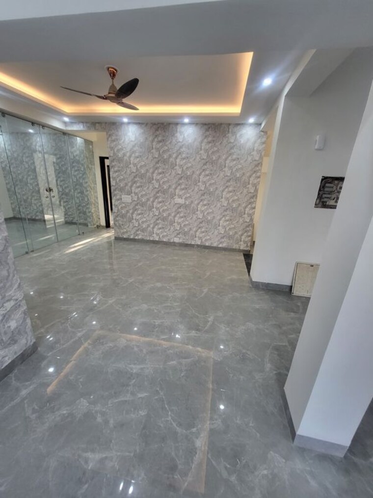 Kitchen, unitech-south-city-ii 3 Bedroom 3200 Sq.Ft. Builder Floor In Sector 50 Gurgaon 10170277