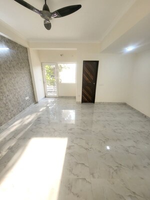 3 BHK Builder Floor For Rent in Unitech South City II, Sector 50