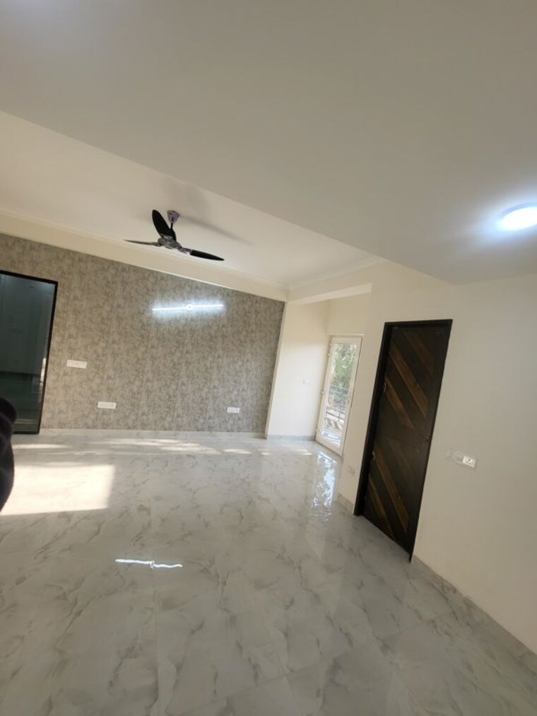 Room, unitech-south-city-ii 3 Bedroom 3200 Sq.Ft. Builder Floor In Sector 50 Gurgaon 10170277