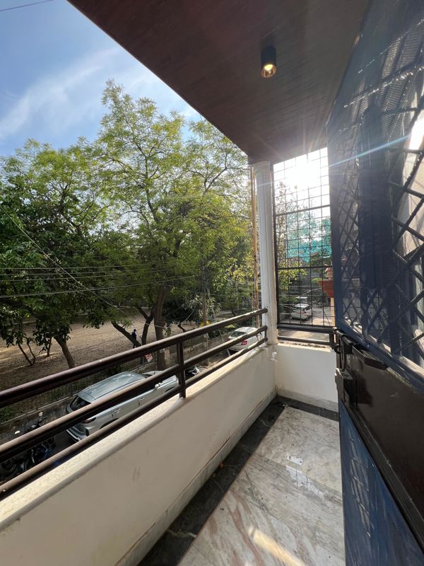 3 BHK Builder Floor For Sale in Shakti Khand III