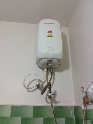 Furnished Amenities in 1 BHK Villa at Six Mile – for Rent