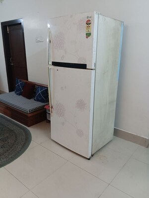 Bathroom in 1 BHK Villa at Six Mile – for Rent