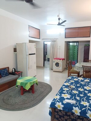 1 BHK Villa For Rent in Six Mile