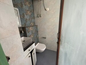 Bathroom in 3 BHK Builder Floor at SS Southend Floors, South City 2 – for Rent