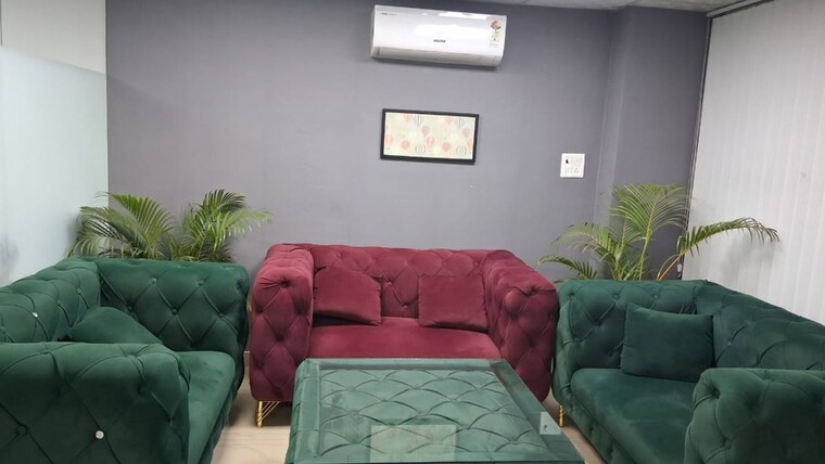 Floor Plan, sector 63 Commercial Office Space 2800 Sq.Ft. In Sector 63 Noida 10170384