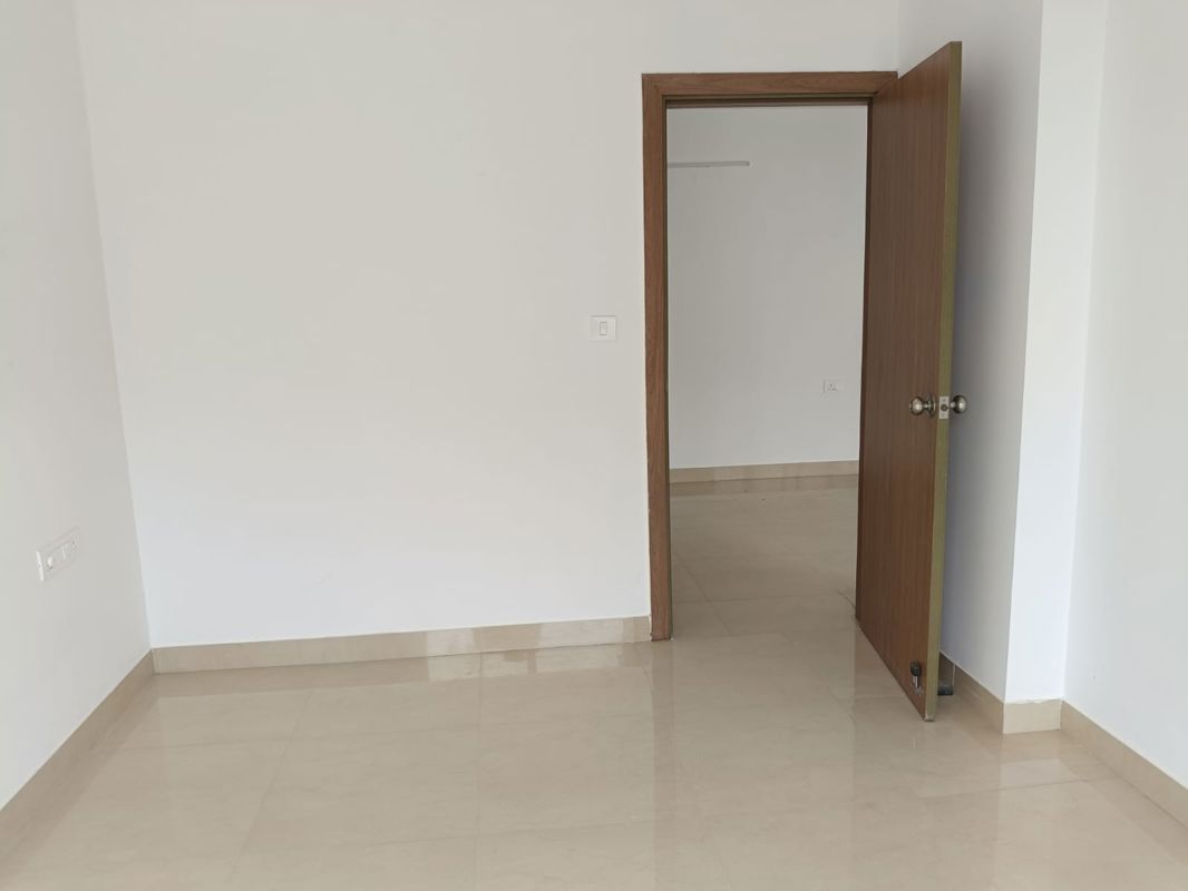 2 BHK + Servant Room Apartment For Sale in Godrej Nest