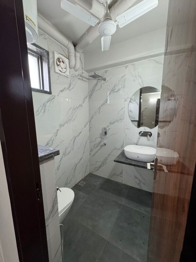 Bathroom, kohli-one-malibu-town 1 Bedroom 630 Sq.Ft. Builder Floor In Sector 47 Gurgaon 10170549
