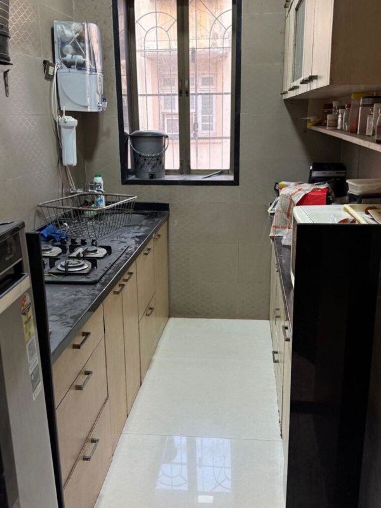 Kitchen, mahim 2 Bedroom 750 Sq.Ft. Apartment In Mahim Mumbai 10170543
