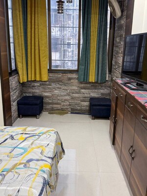 Bedroom in 2 BHK Apartment at Mahim – for Rent