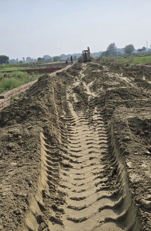 Plot Area in  Plot at Kaazi Sarai – for Sale