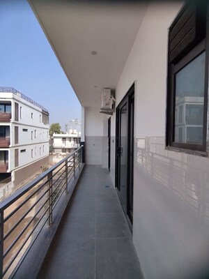 Building Lobby in 1 RK Builder Floor at Kohli One Malibu Town, Sector 47 – for Rent