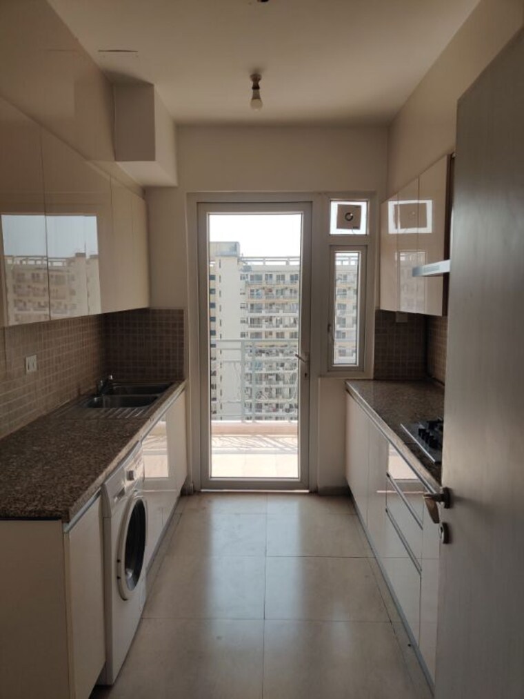 Kitchen, dlf-the-skycourt 3 Bedroom 1931 Sq.Ft. Apartment In Sector 86 Gurgaon 10170795