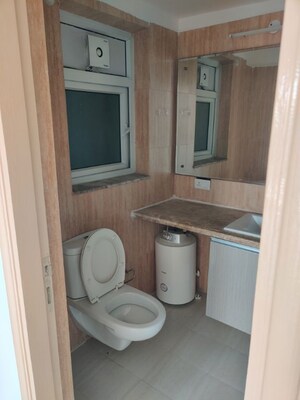 Bathroom in 3 BHK Apartment at DLF The Skycourt, Sector 86 – for Sale