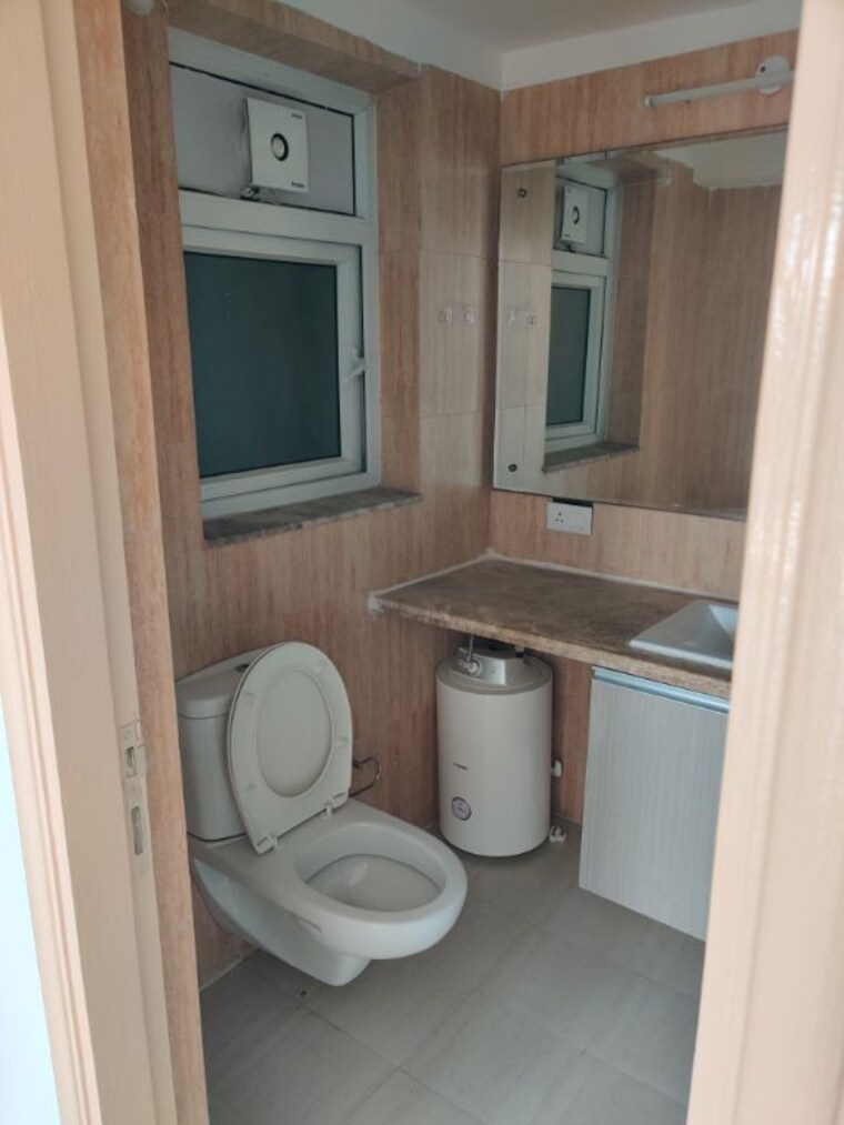 Bathroom, dlf-the-skycourt 3 Bedroom 1931 Sq.Ft. Apartment In Sector 86 Gurgaon 10170795