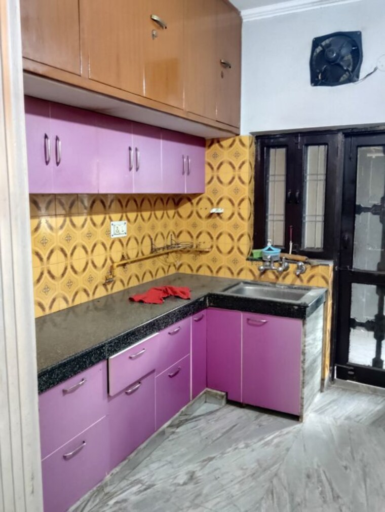 Kitchen, sector 16 2.5 Bedroom 1340 Sq.Ft. Builder Floor In Sector 16 Faridabad 10170874